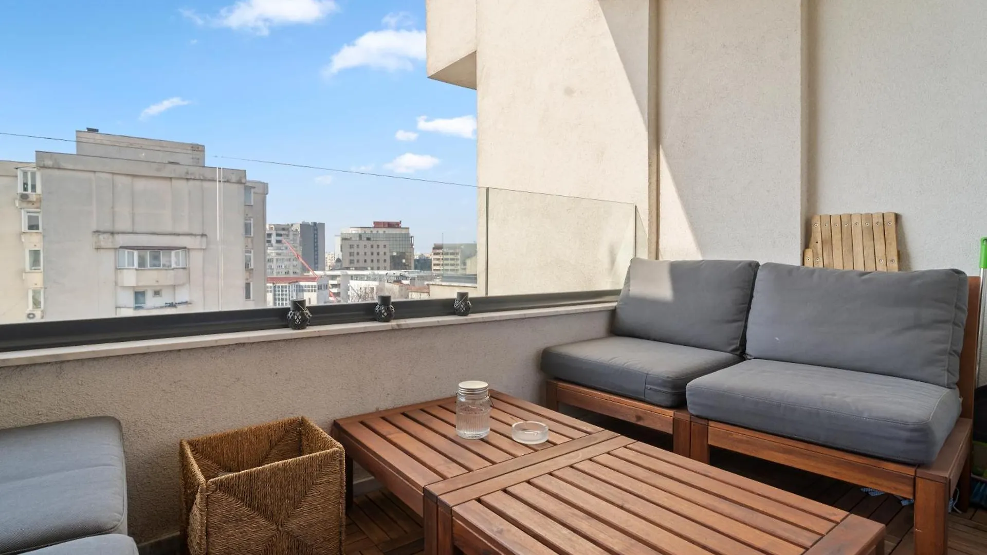 Union Plaza Balcony Bliss Apartment Bucharest 0*,  Romania